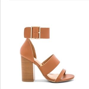 by the way. Melissa Heel in Cognac